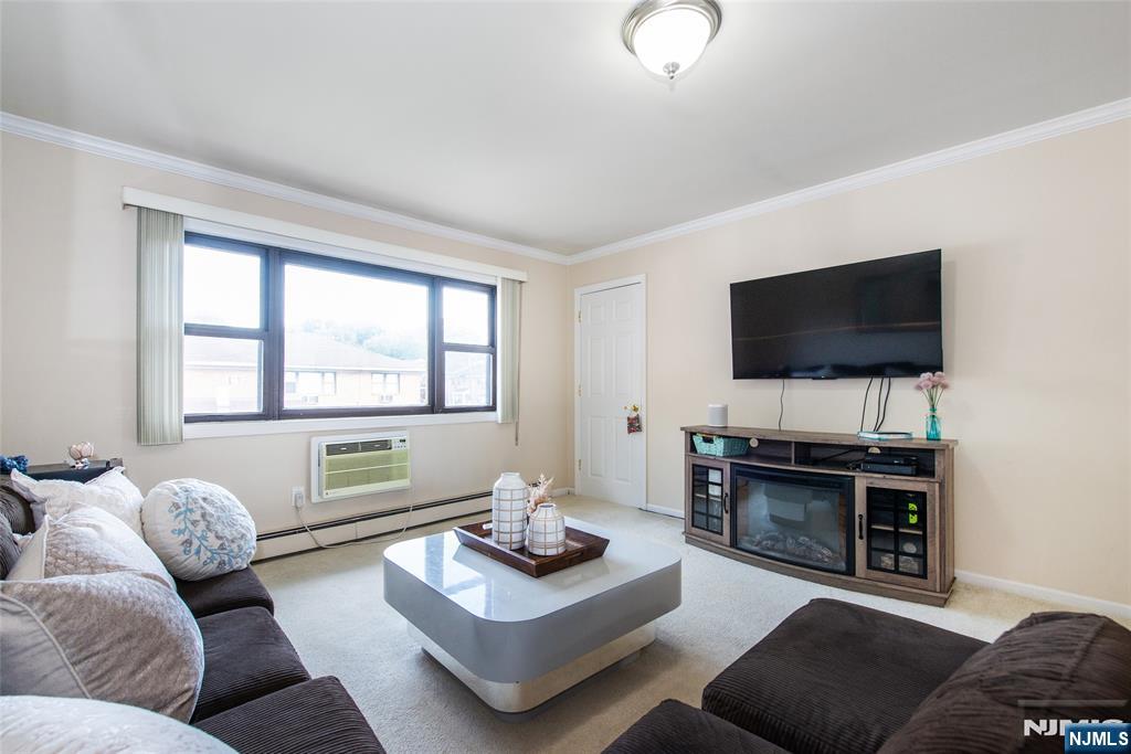 23 Colonial Drive 23B