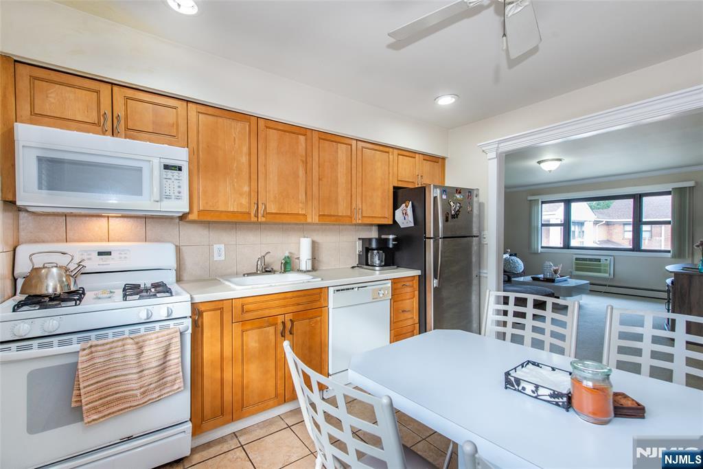 23 Colonial Drive 23B