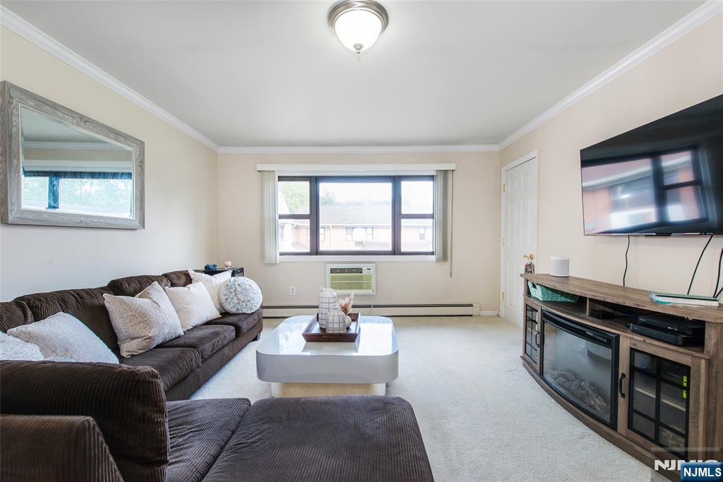 23 Colonial Drive 23B