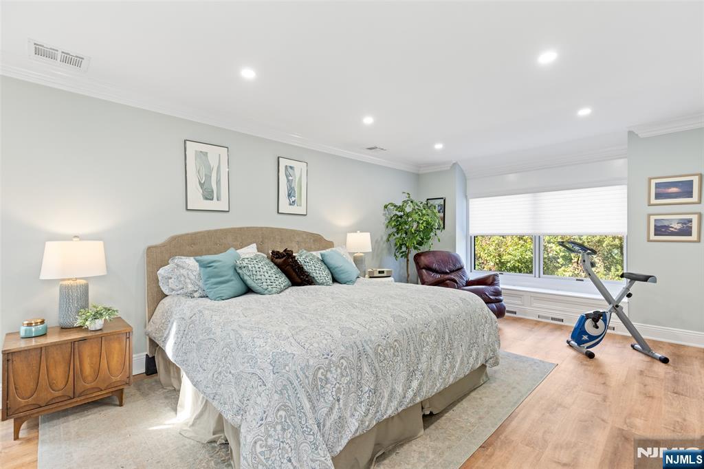 1 Bentley Drive 3
