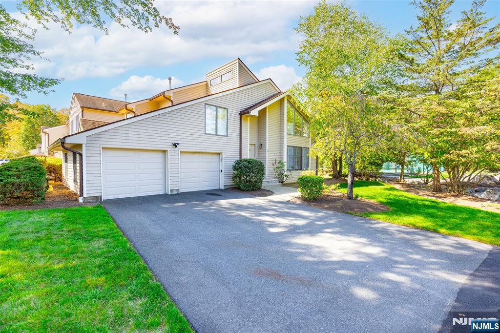 1 Bentley Drive 3