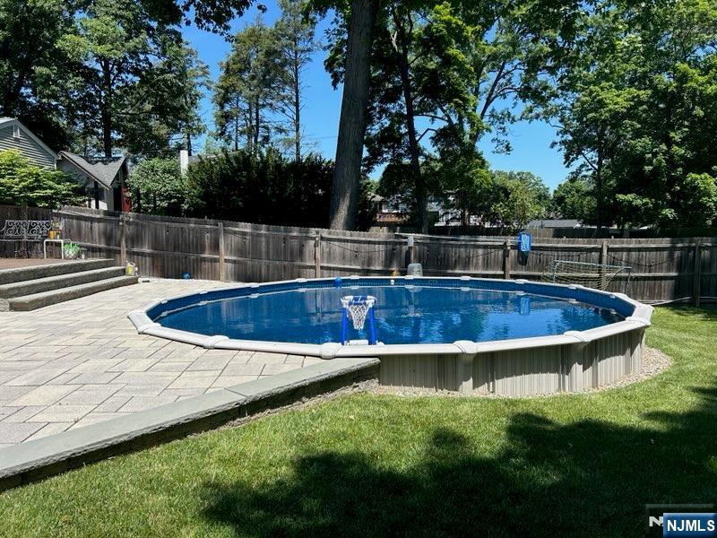 28 Minnehaha Boulevard