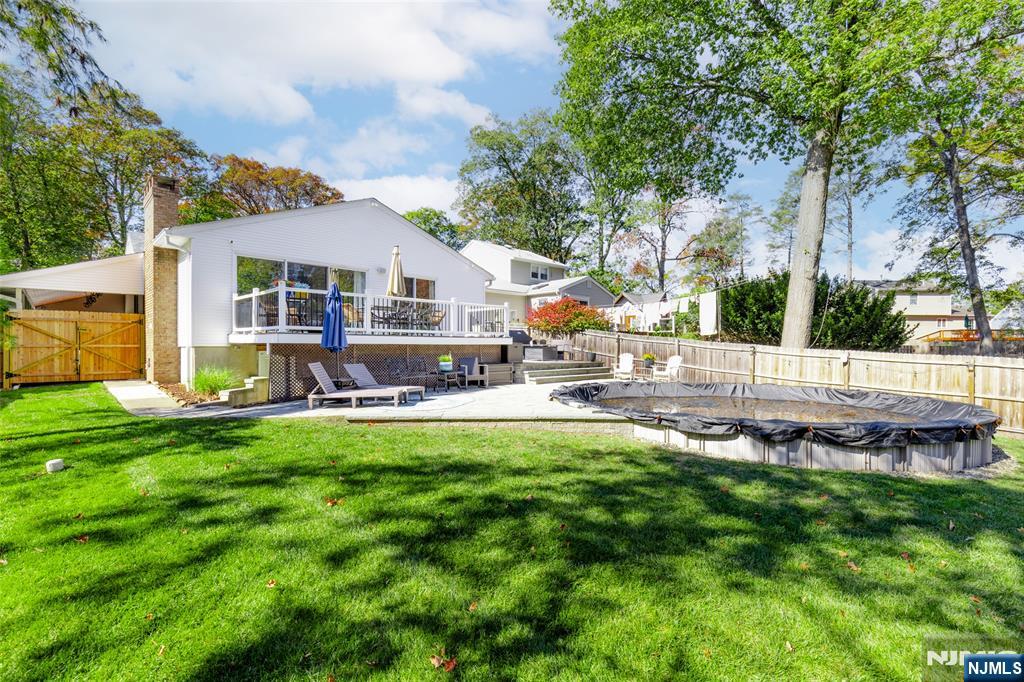 28 Minnehaha Boulevard