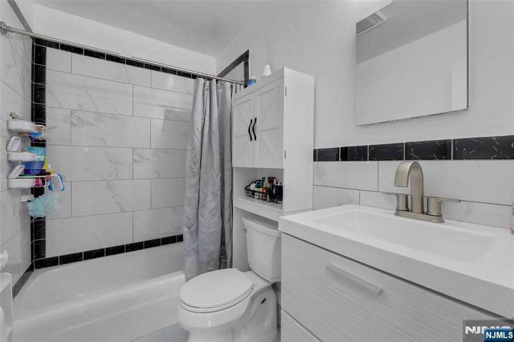 432-434 Trenton Avenue 7