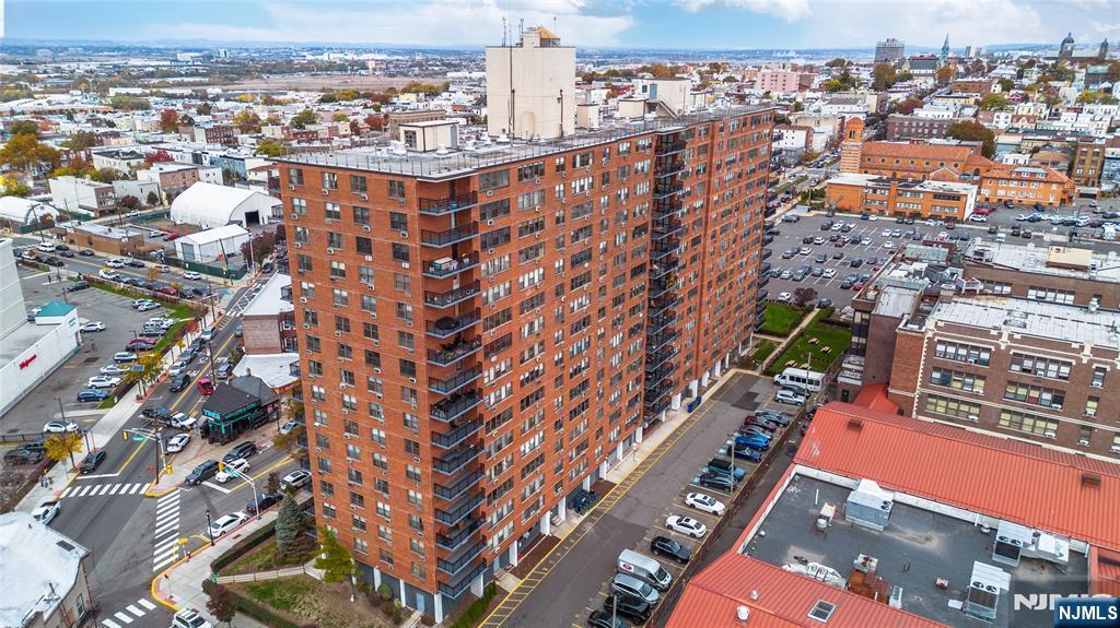 500 Central Avenue 717
