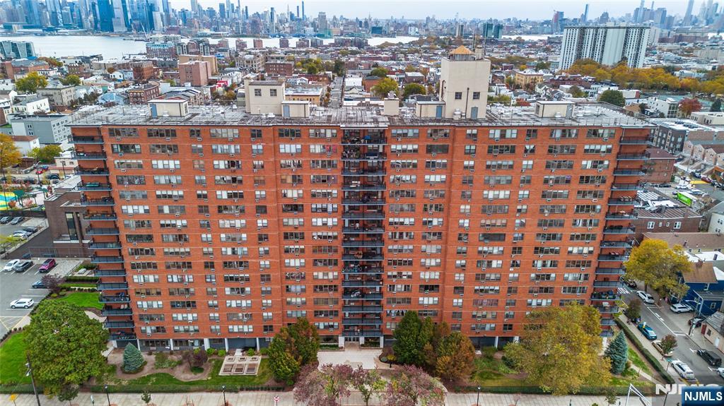 500 Central Avenue 717