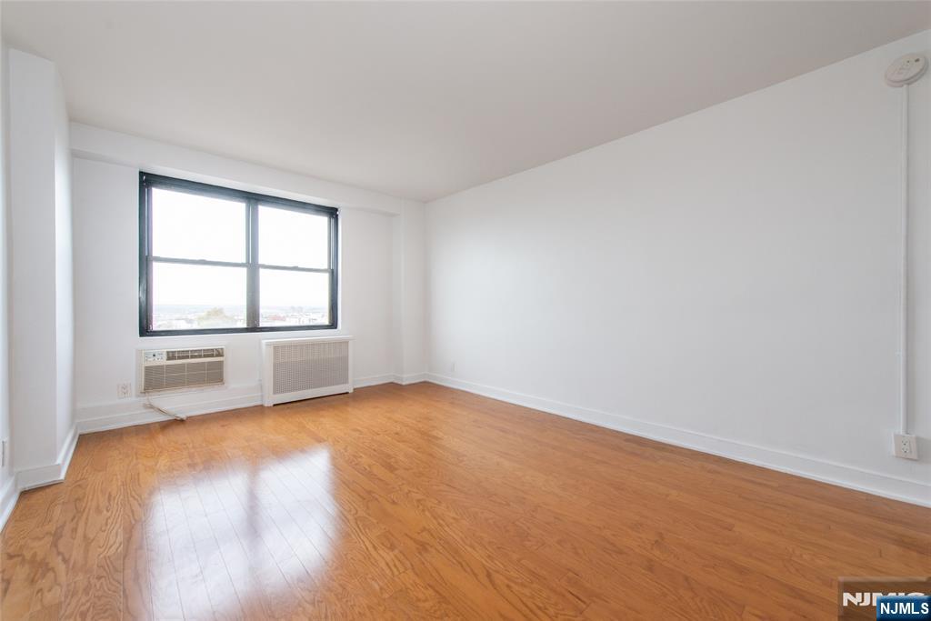 500 Central Avenue 717