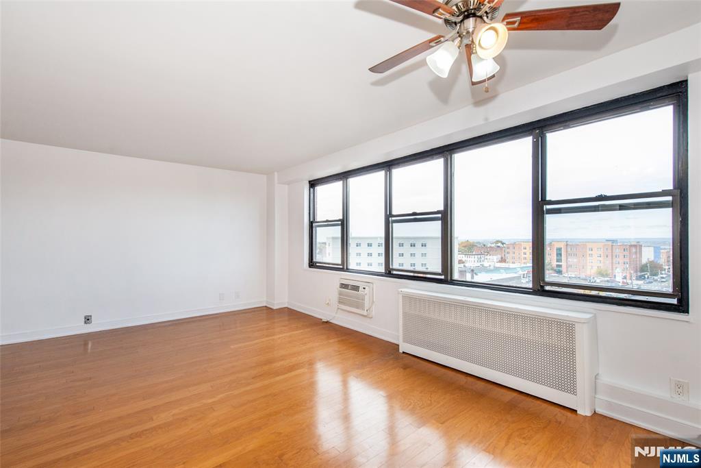 500 Central Avenue 717