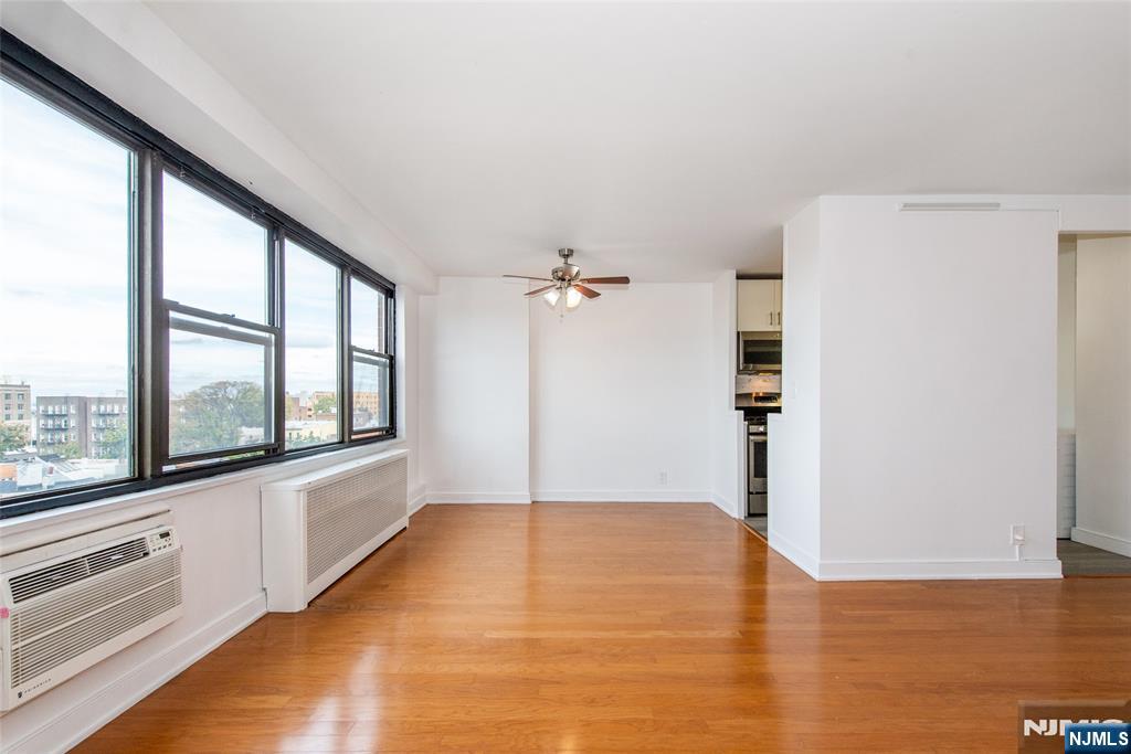 500 Central Avenue 717
