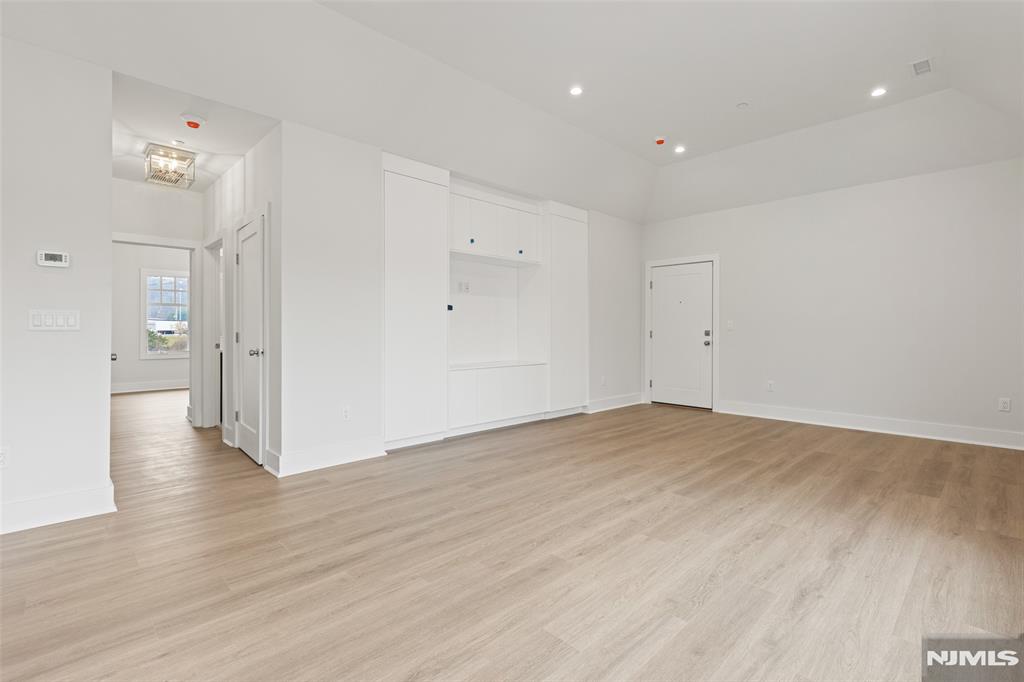 445 Ramapo Valley Road 3