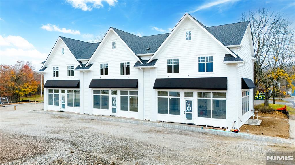 445 Ramapo Valley Road 3