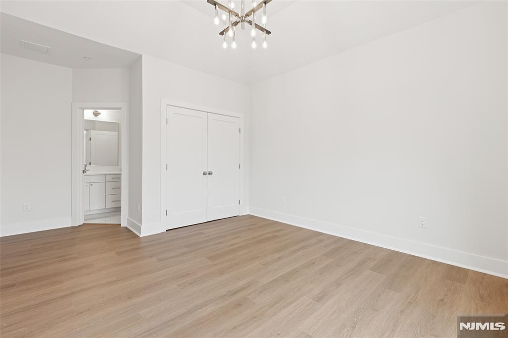 445 Ramapo Valley Road 3