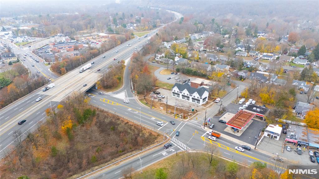 445 Ramapo Valley Road 3