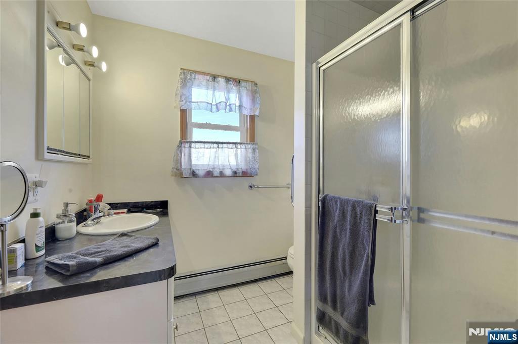 4 Highfield Court