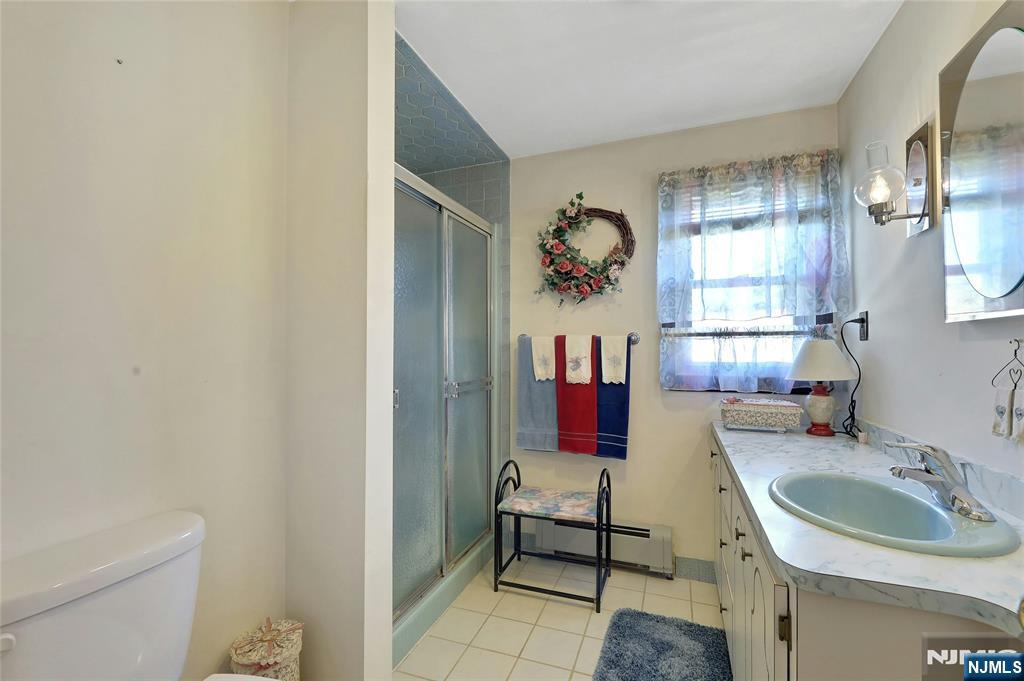 4 Highfield Court