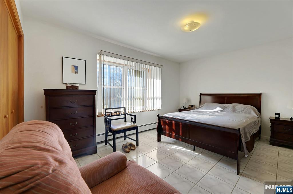 4 Highfield Court