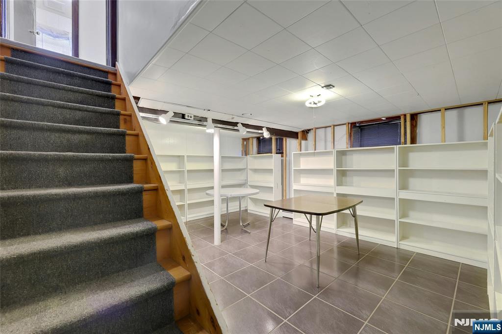 4 Highfield Court