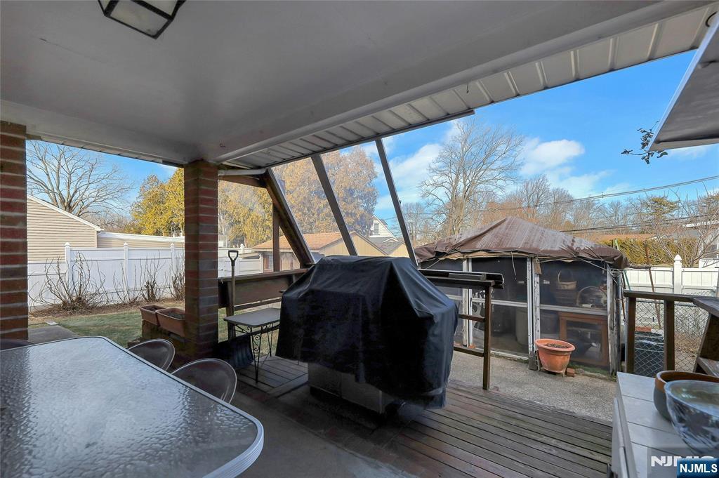 4 Highfield Court