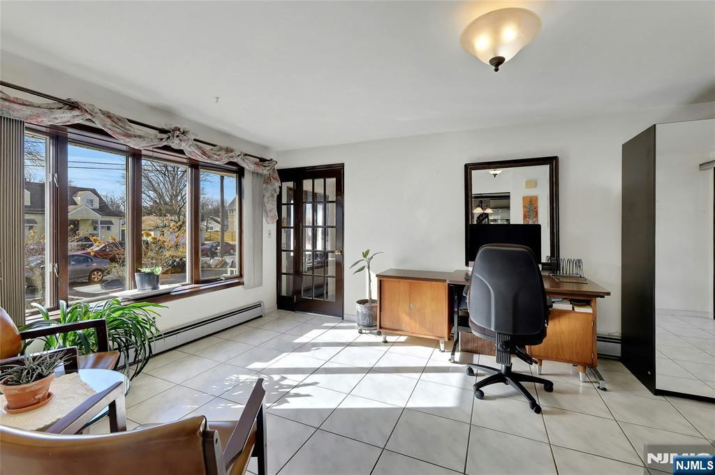 4 Highfield Court