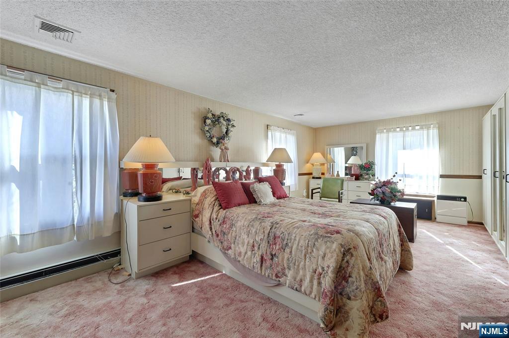 4 Highfield Court