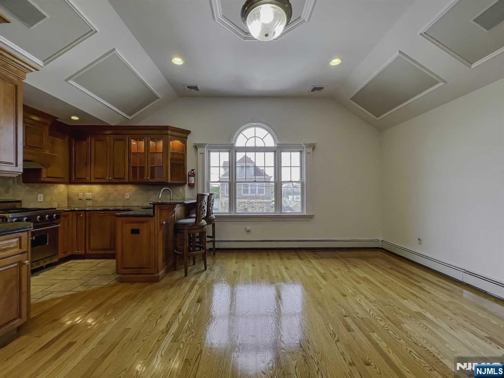 91 Cutler Street 2/2nd flr