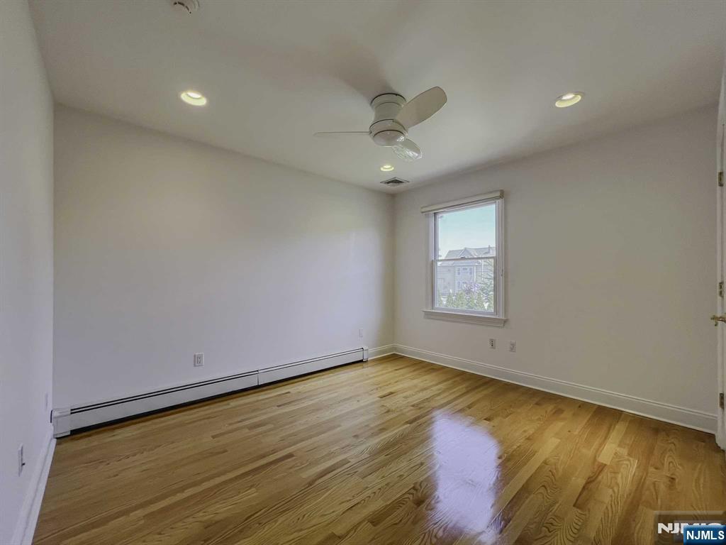 91 Cutler Street 2/2nd flr