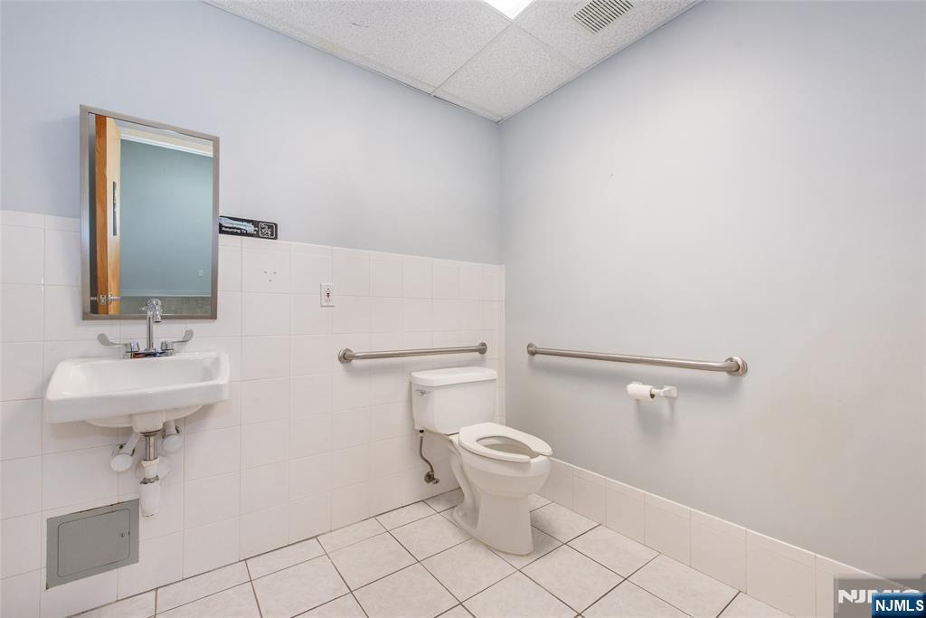 504 Hamburg Turnpike 101B