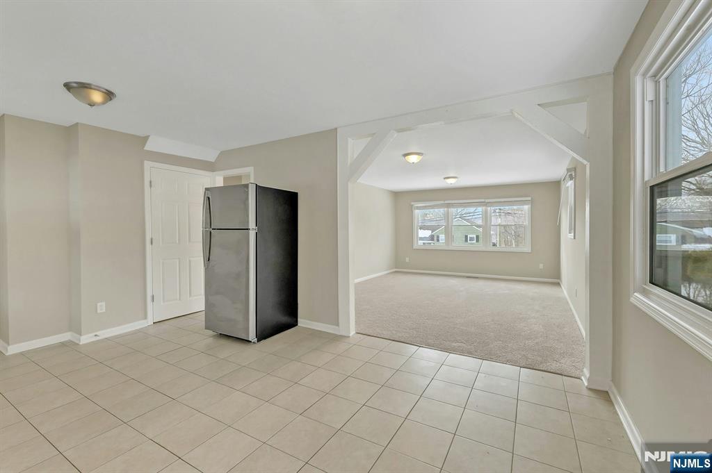 8 Iroquois Avenue