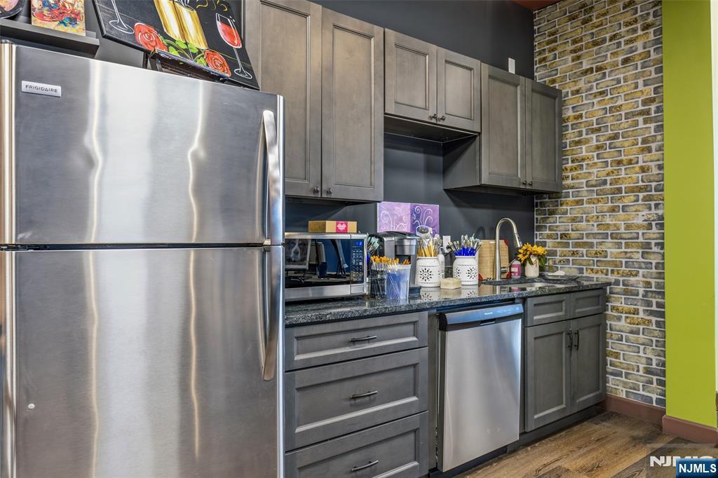 350 Ramapo Valley Road