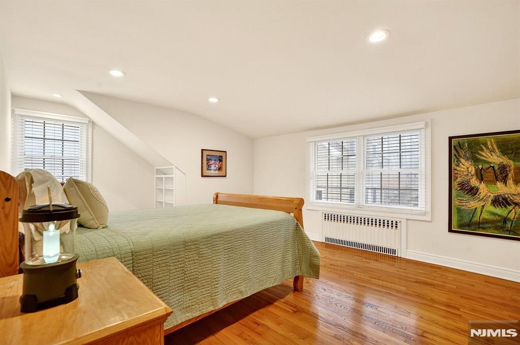 8 Hemlock Lane