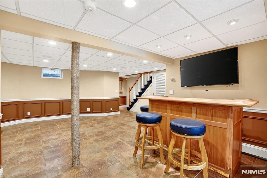 8 Hemlock Lane