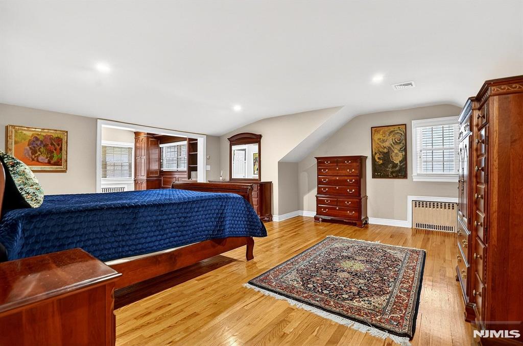 8 Hemlock Lane