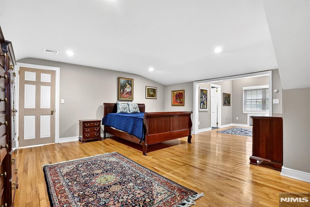8 Hemlock Lane
