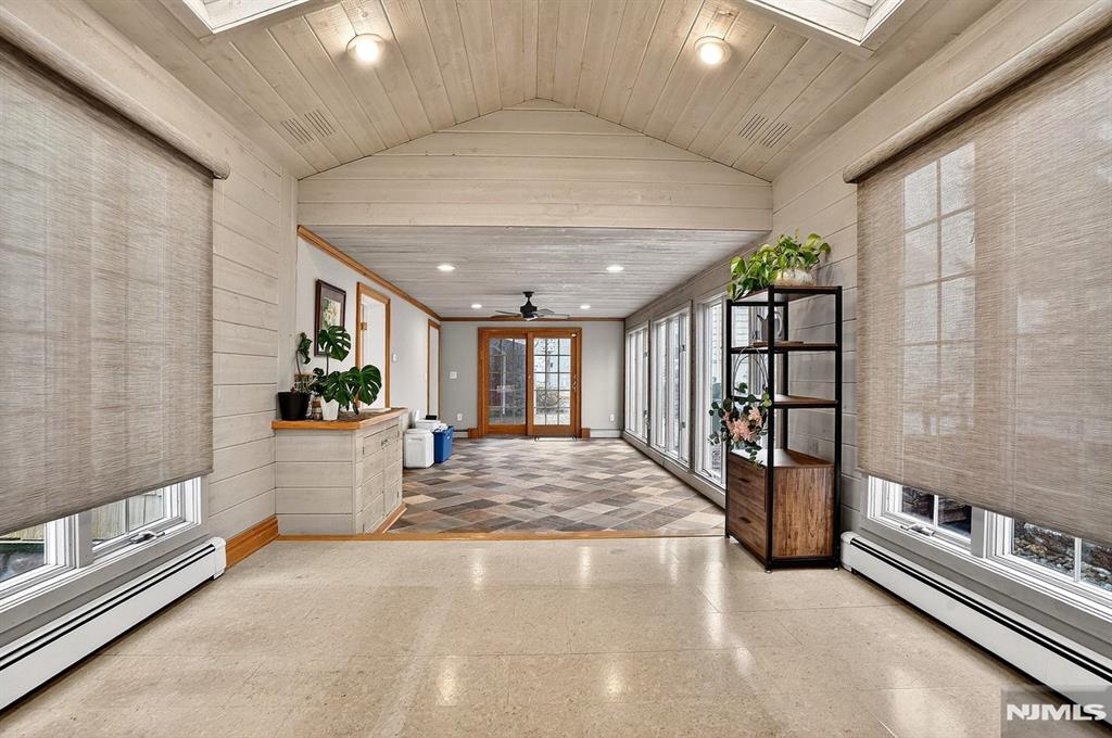 8 Hemlock Lane