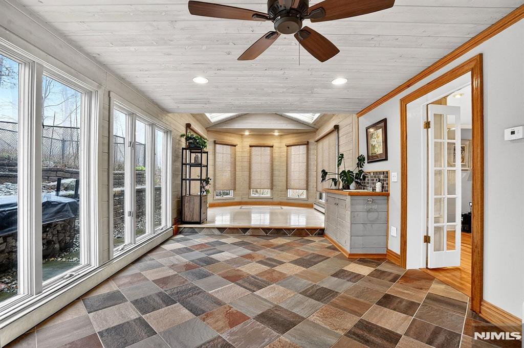 8 Hemlock Lane