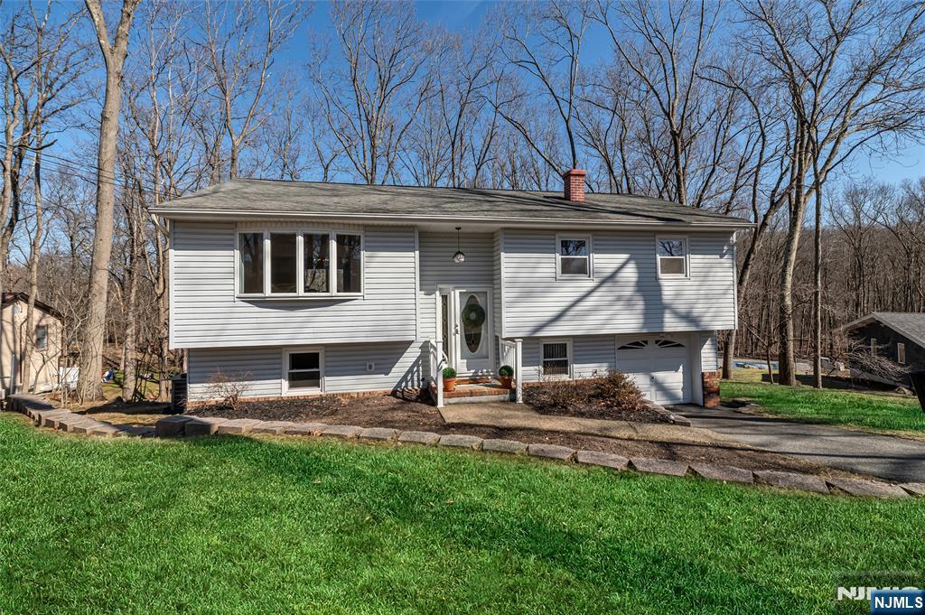 14 Forsgate Drive
