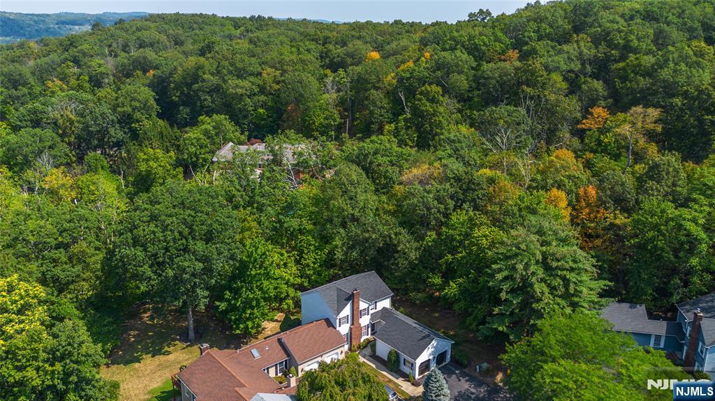 8 Tomahawk Drive