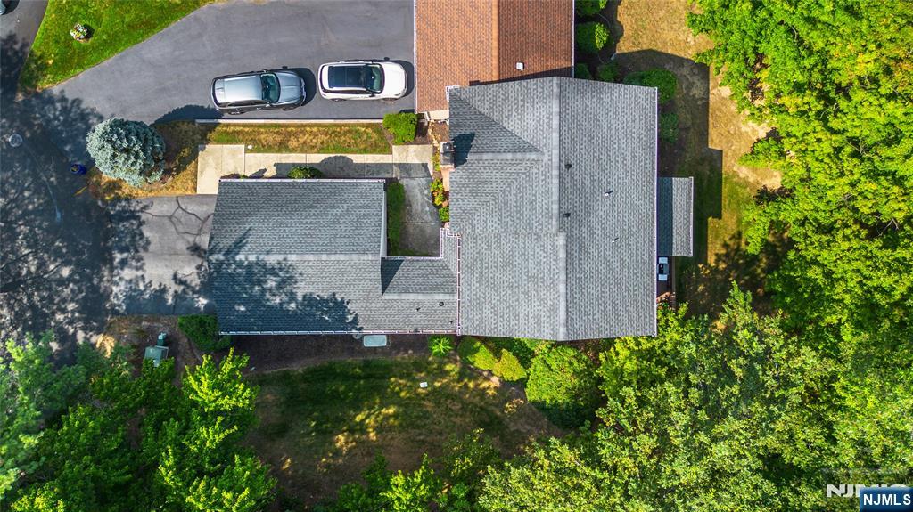 8 Tomahawk Drive