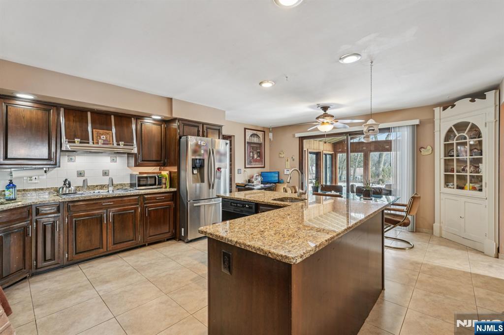 845 Rifle Camp Road