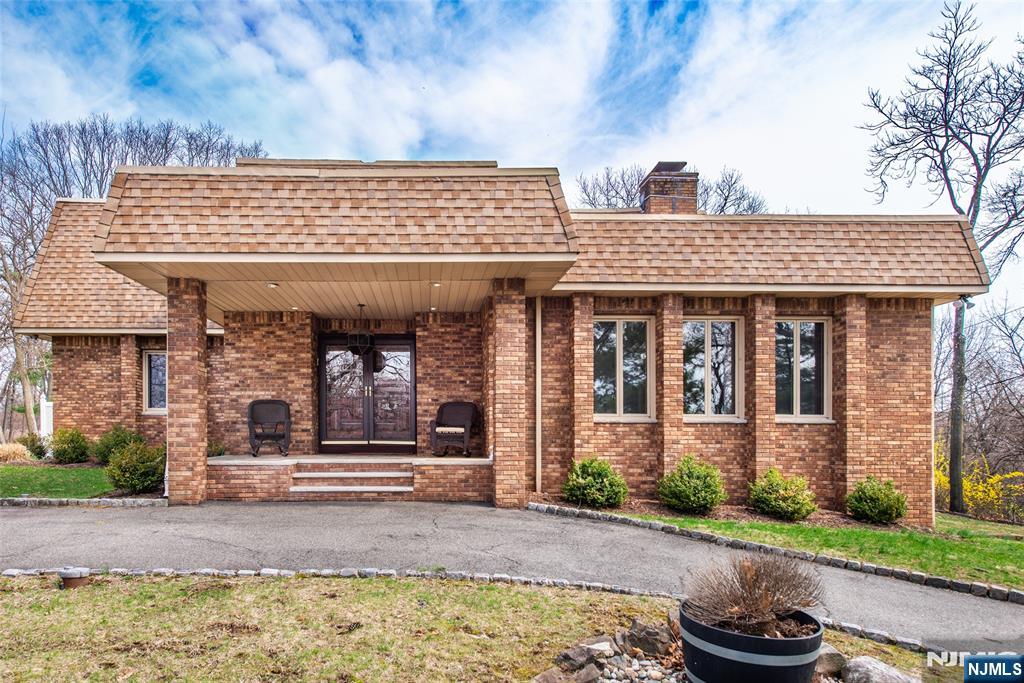 845 Rifle Camp Road