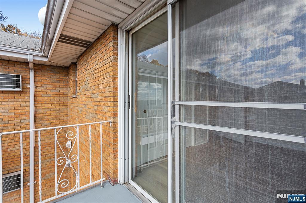 145 Arnot Street 4B
