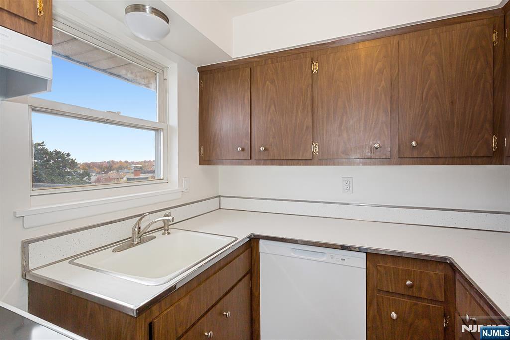 145 Arnot Street 4B