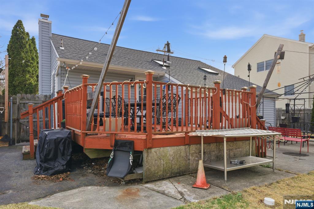 50 Skyline Lake Drive