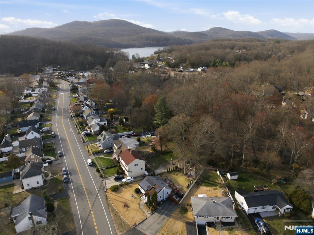 50 Skyline Lake Drive