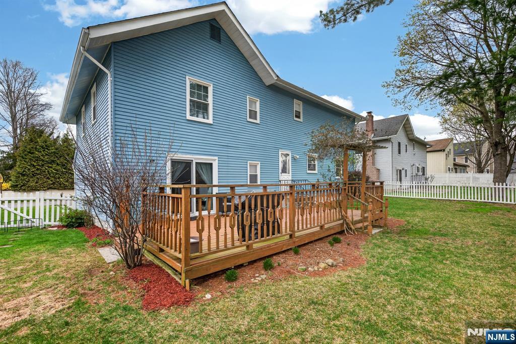 7 Chicopee Drive