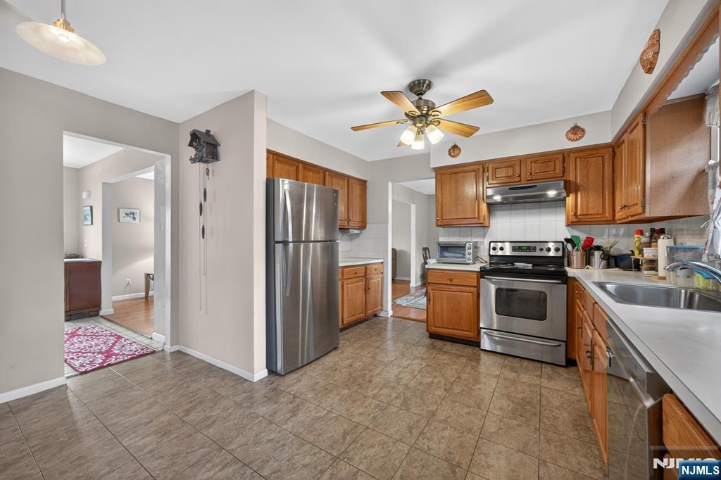 7 Chicopee Drive