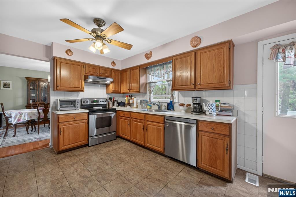 7 Chicopee Drive