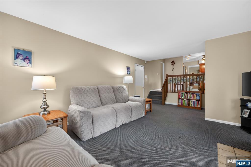 7 Chicopee Drive