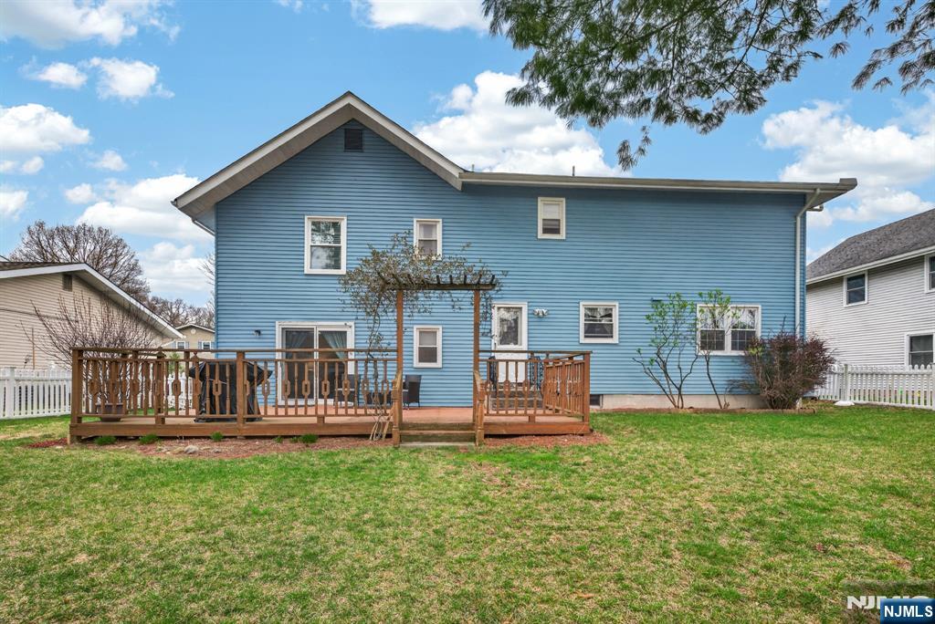 7 Chicopee Drive