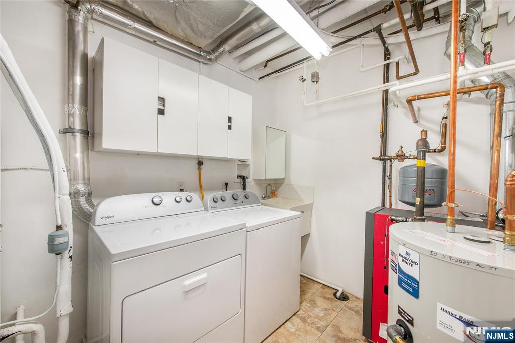 1360 Hamburg Turnpike 402